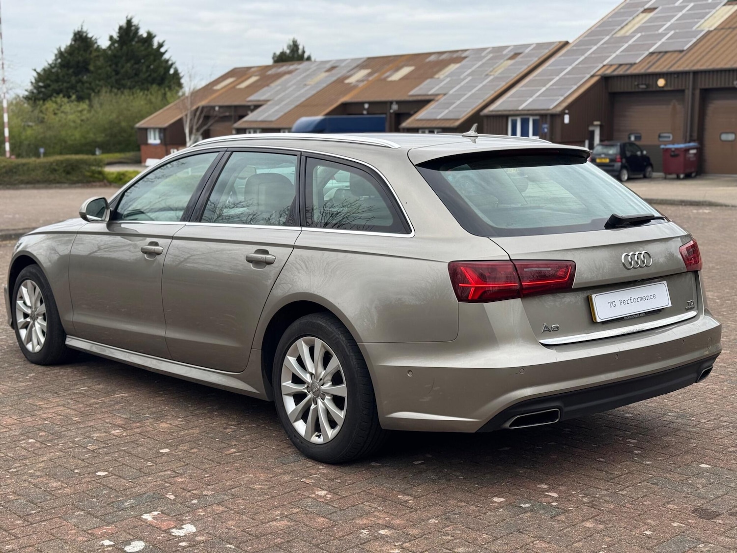 Used Audi A6 Avant for sale - 78115539: Photo 2