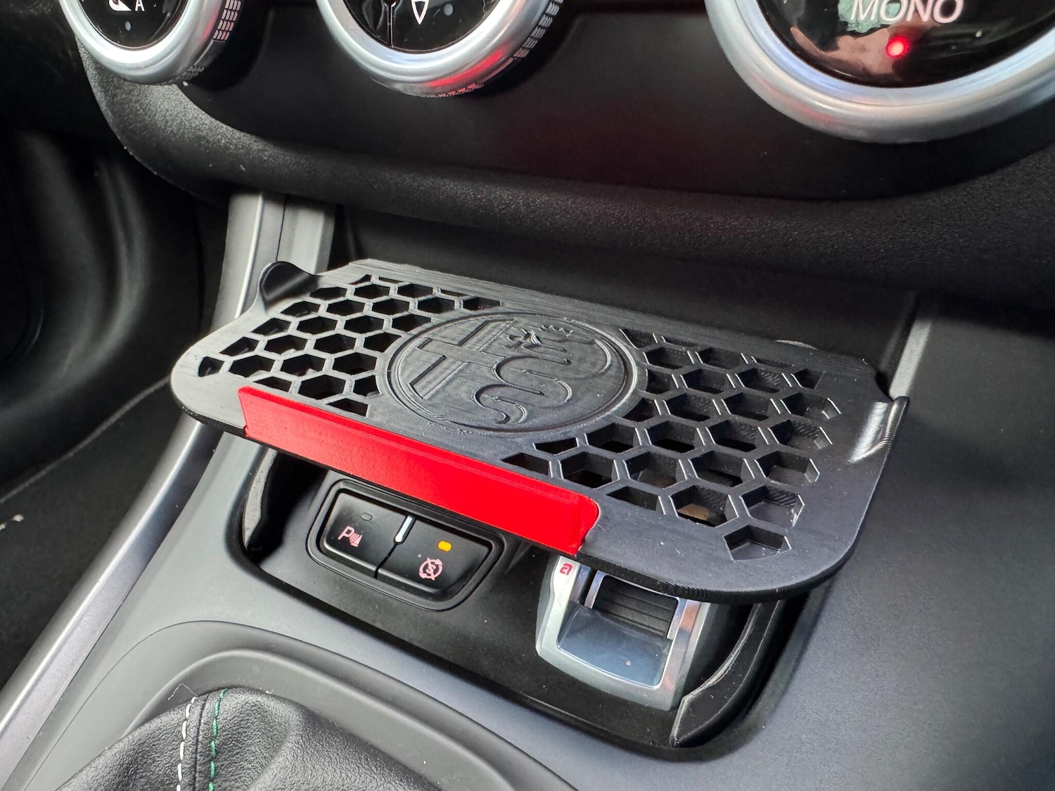 Used Alfa Romeo Giulietta 2014 for sale - 76689380: Photo 31