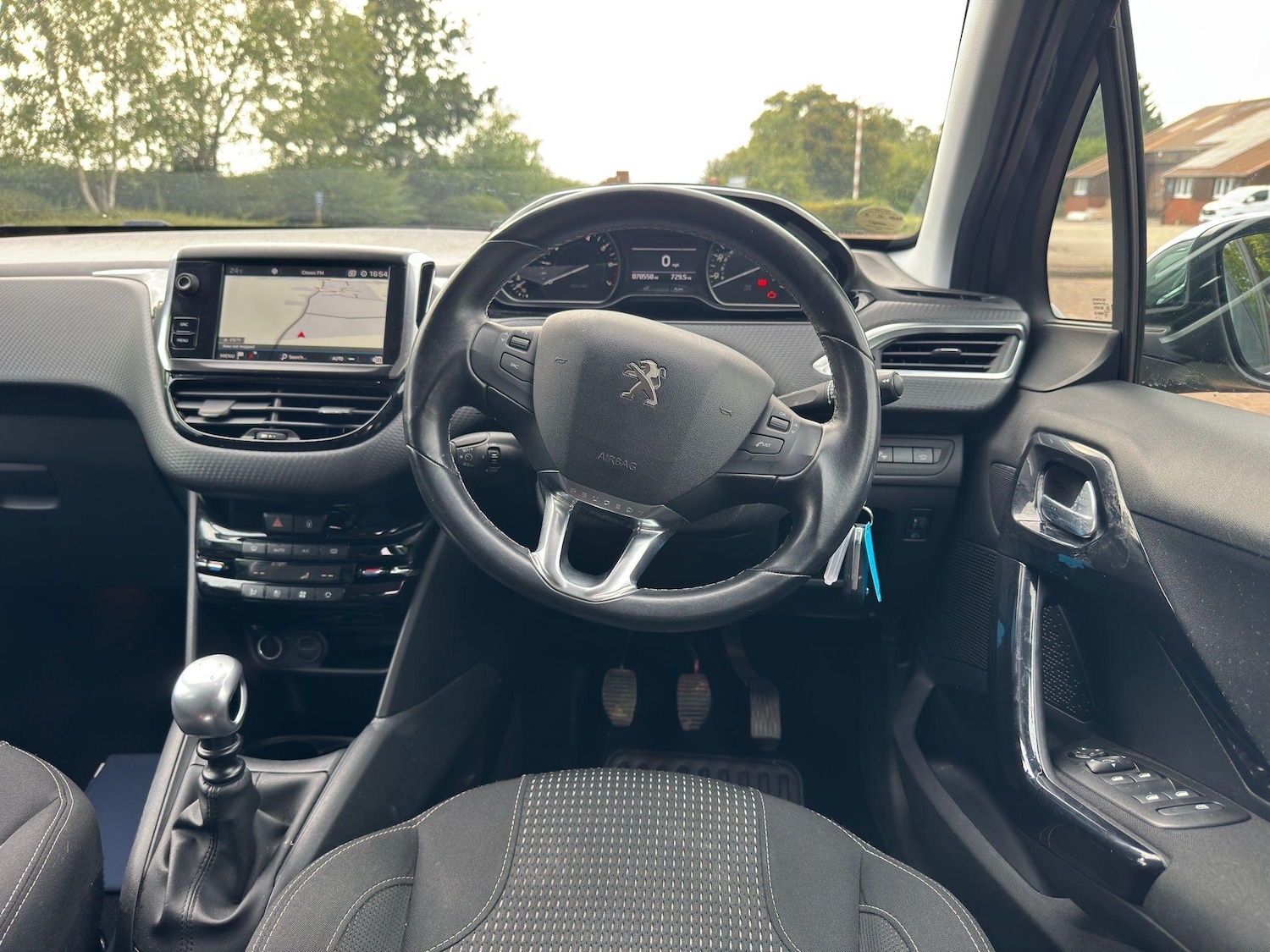 Used Peugeot 208 for sale - 76994979: Photo 18