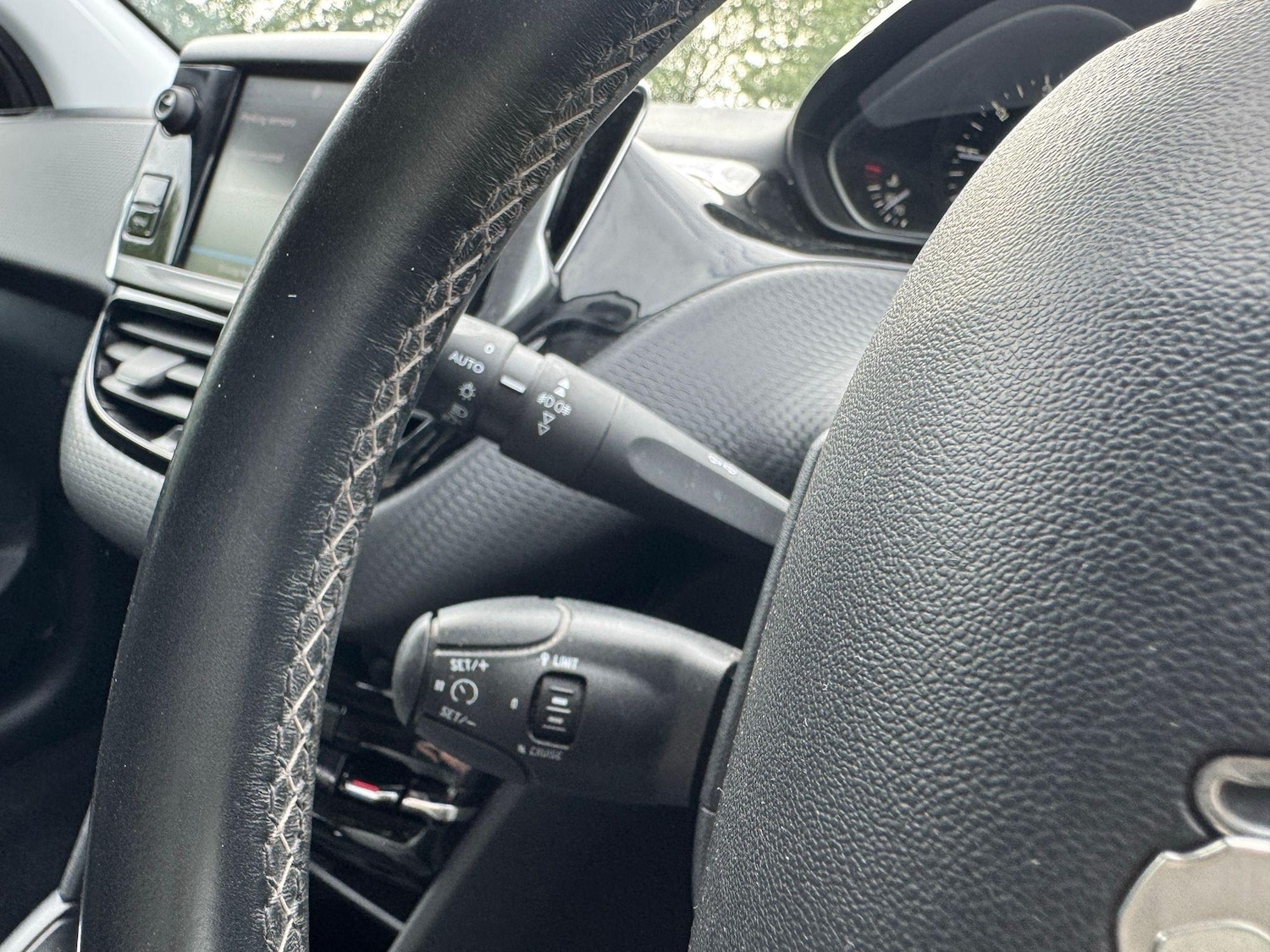 Used Peugeot 208 for sale - 76994979: Photo 21