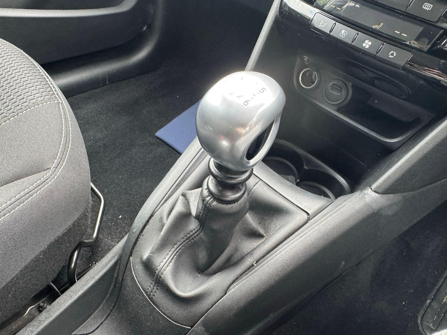 Used Peugeot 208 for sale - 76994979: Photo 29