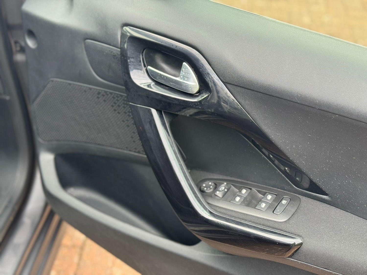 Used Peugeot 208 for sale - 76994979: Photo 44