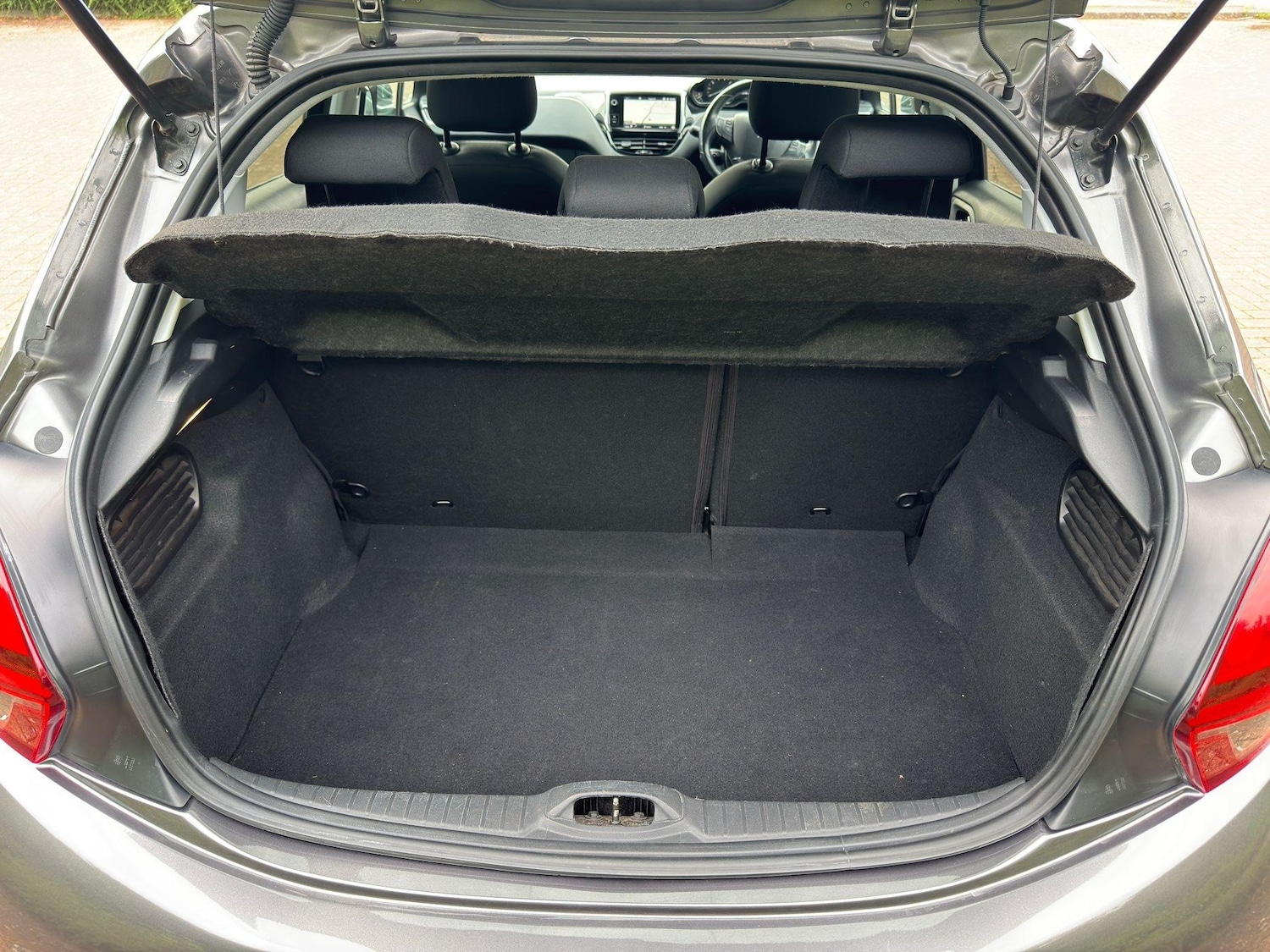 Used Peugeot 208 for sale - 76994979: Photo 60