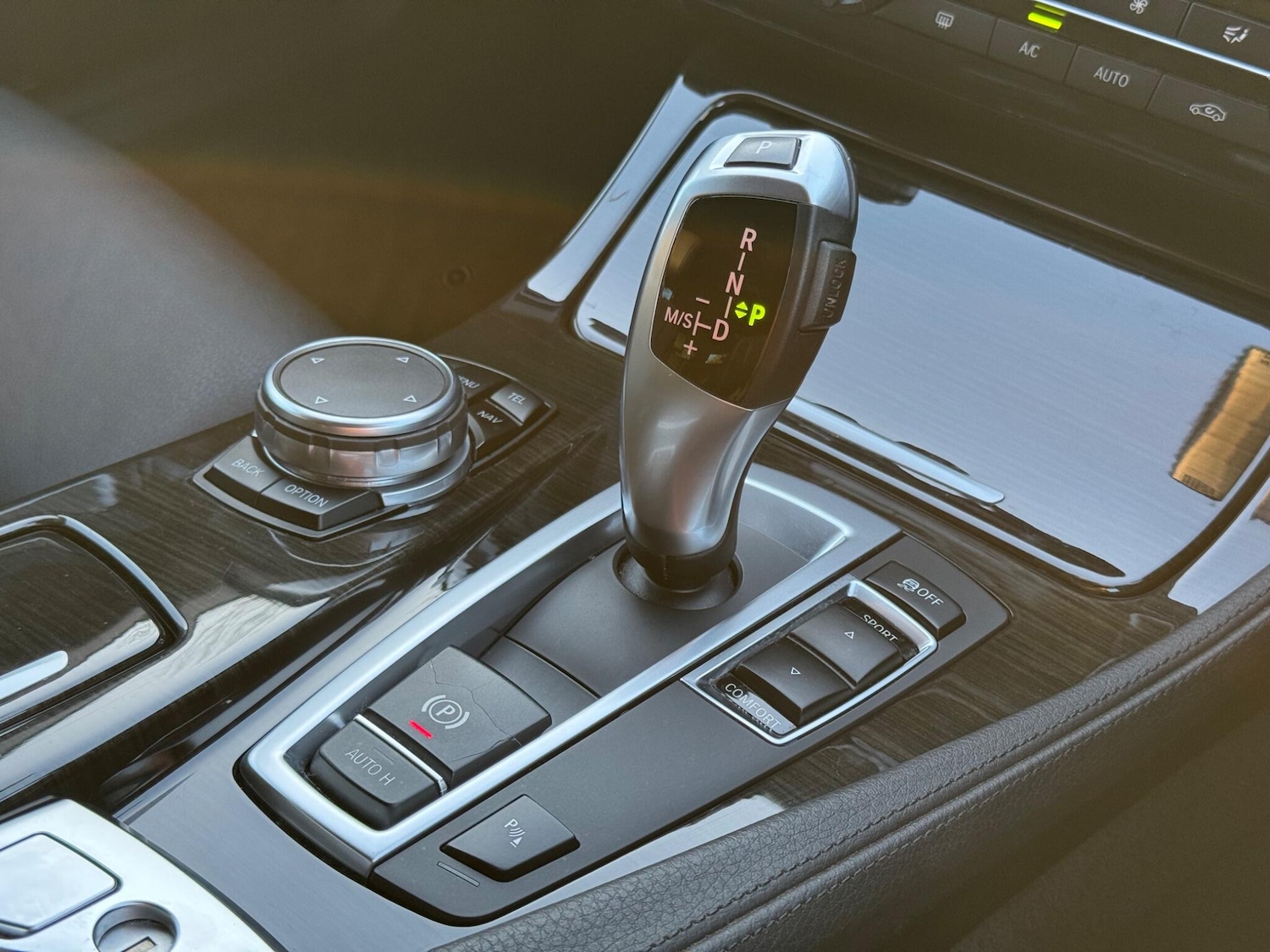 Used BMW 5 Series 2015 for sale - 78171491: Photo 32