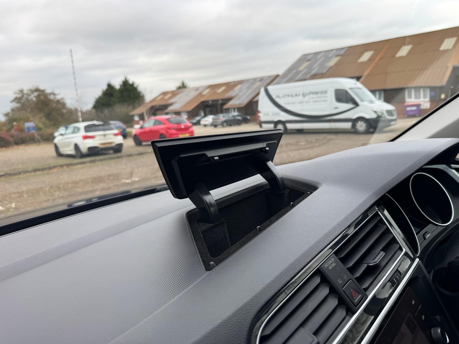 Used Volkswagen Tiguan 2019 for sale - 76573791: Photo 44