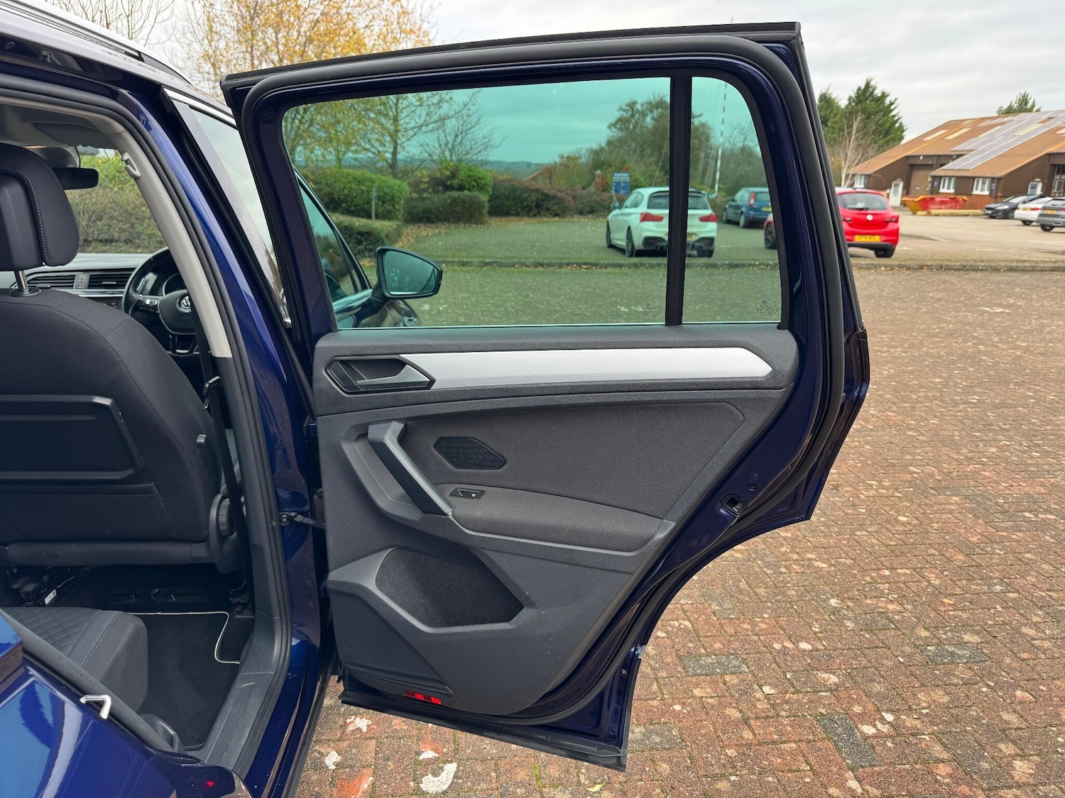 Used Volkswagen Tiguan 2019 for sale - 76573791: Photo 61