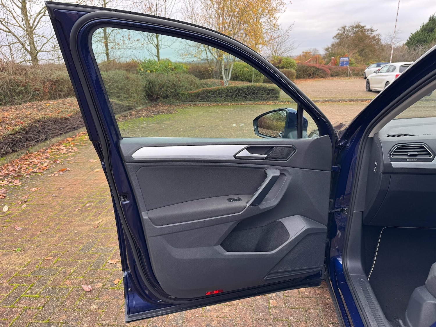 Used Volkswagen Tiguan 2019 for sale - 76573791: Photo 63