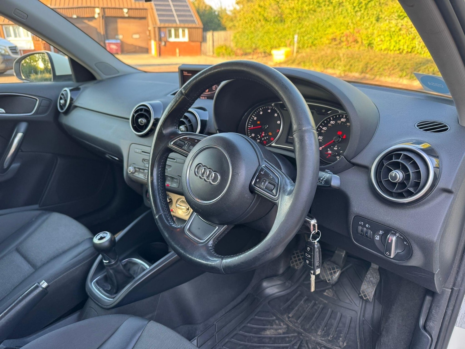 Used Audi A1 2012 for sale - 76409501: Photo 3