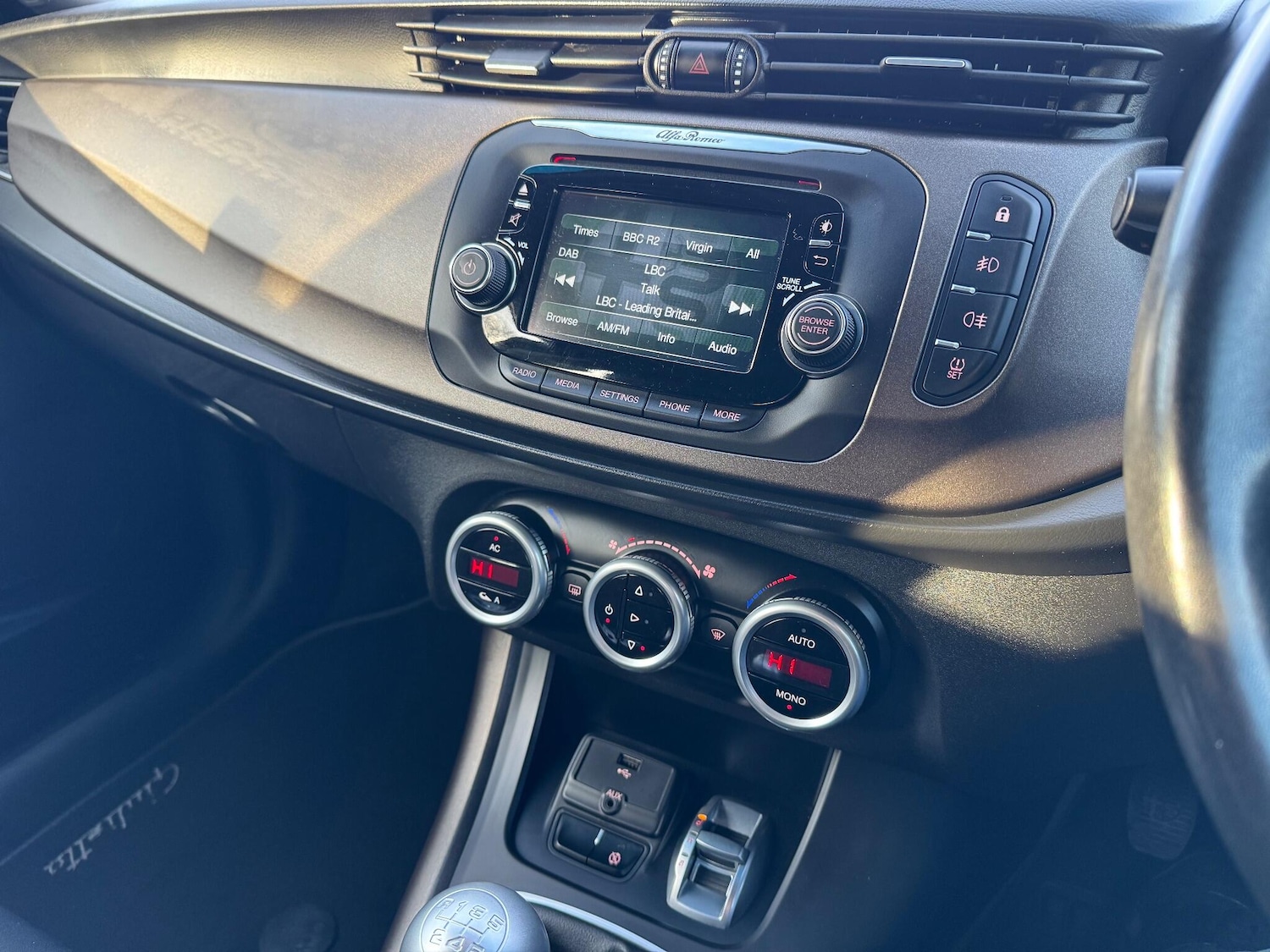 Used Alfa Romeo Giulietta 2014 for sale - 76856030: Photo 28