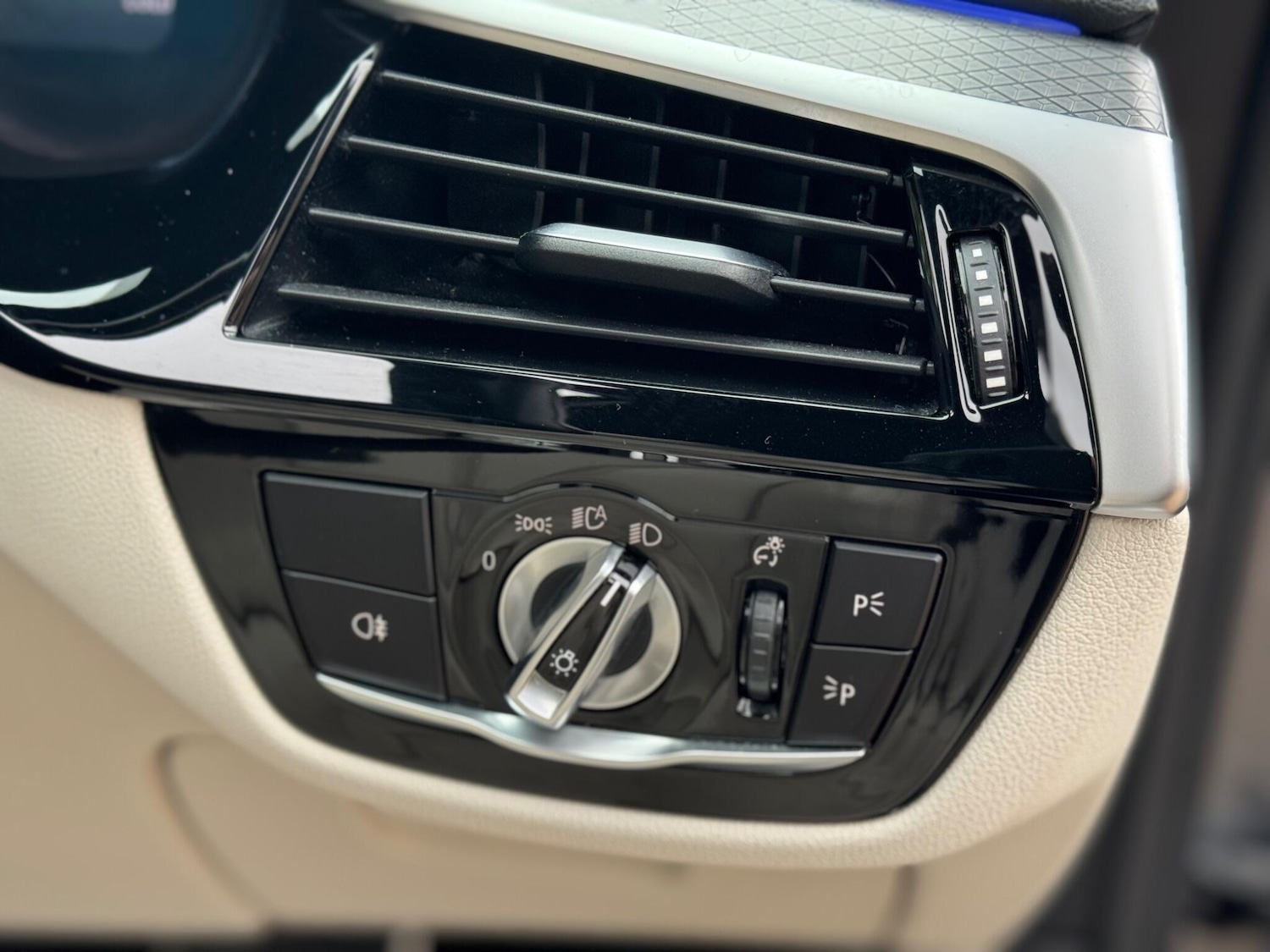 Used BMW 6 Series Gran Turismo 2019 for sale - 76259940: Photo 34