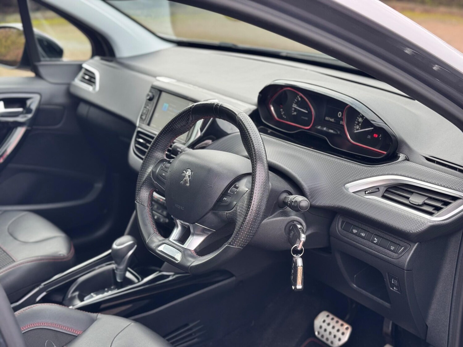 Used Peugeot 2008 2017 for sale - 77524235: Photo 17