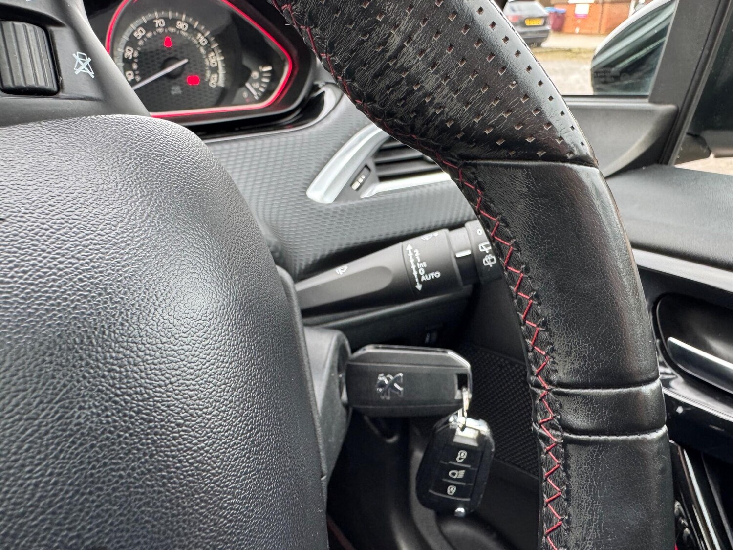 Used Peugeot 2008 2017 for sale - 77524235: Photo 21