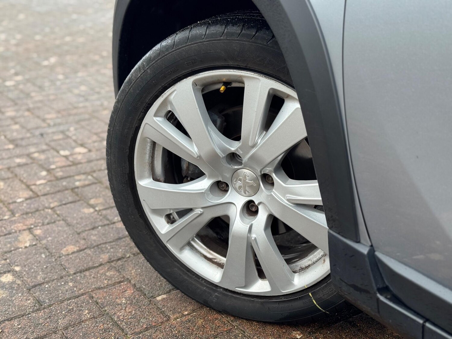 Used Peugeot 2008 2017 for sale - 77524235: Photo 32