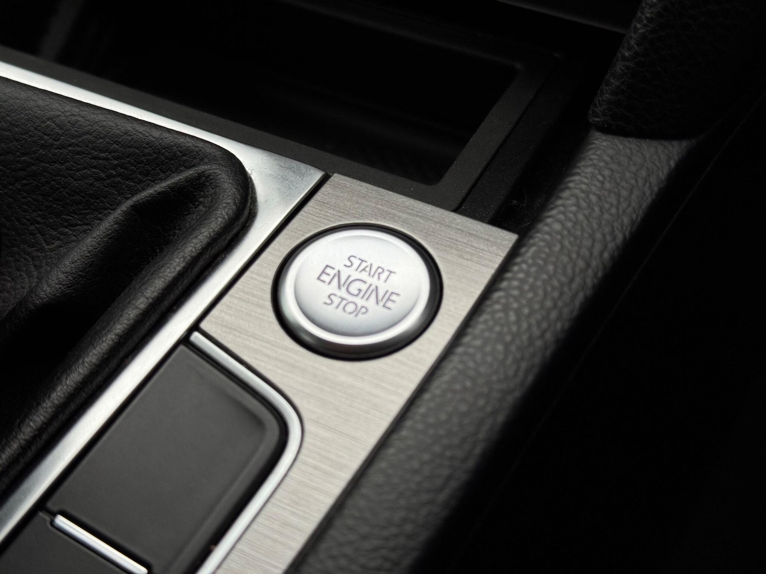 Used Volkswagen Passat 2016 for sale - 77268159: Photo 32