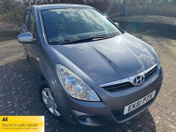 Used Hyundai i20 2011 for sale - 75707339: Photo