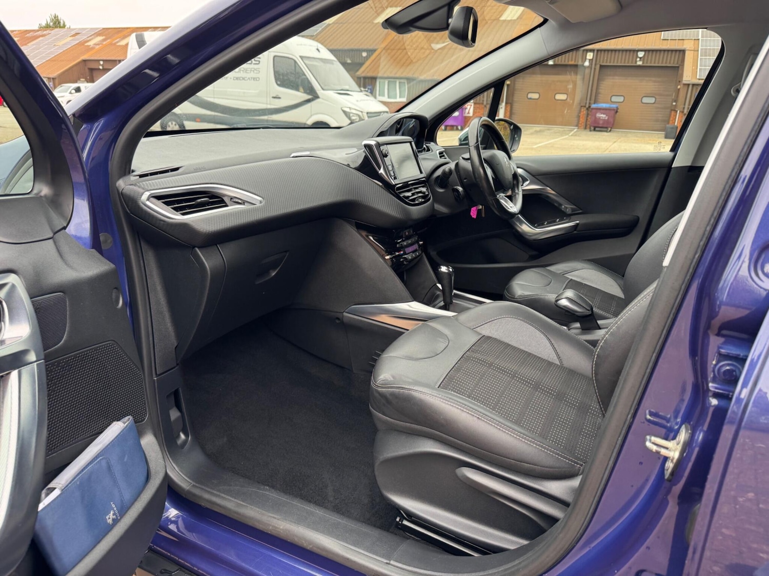 Used Peugeot 2008 2014 for sale - 76995141: Photo 44