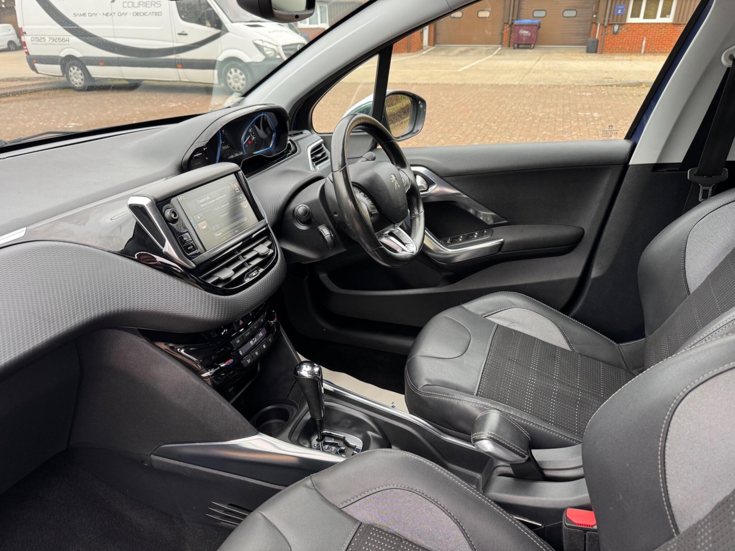 Used Peugeot 2008 2014 for sale - 76995141: Photo 45