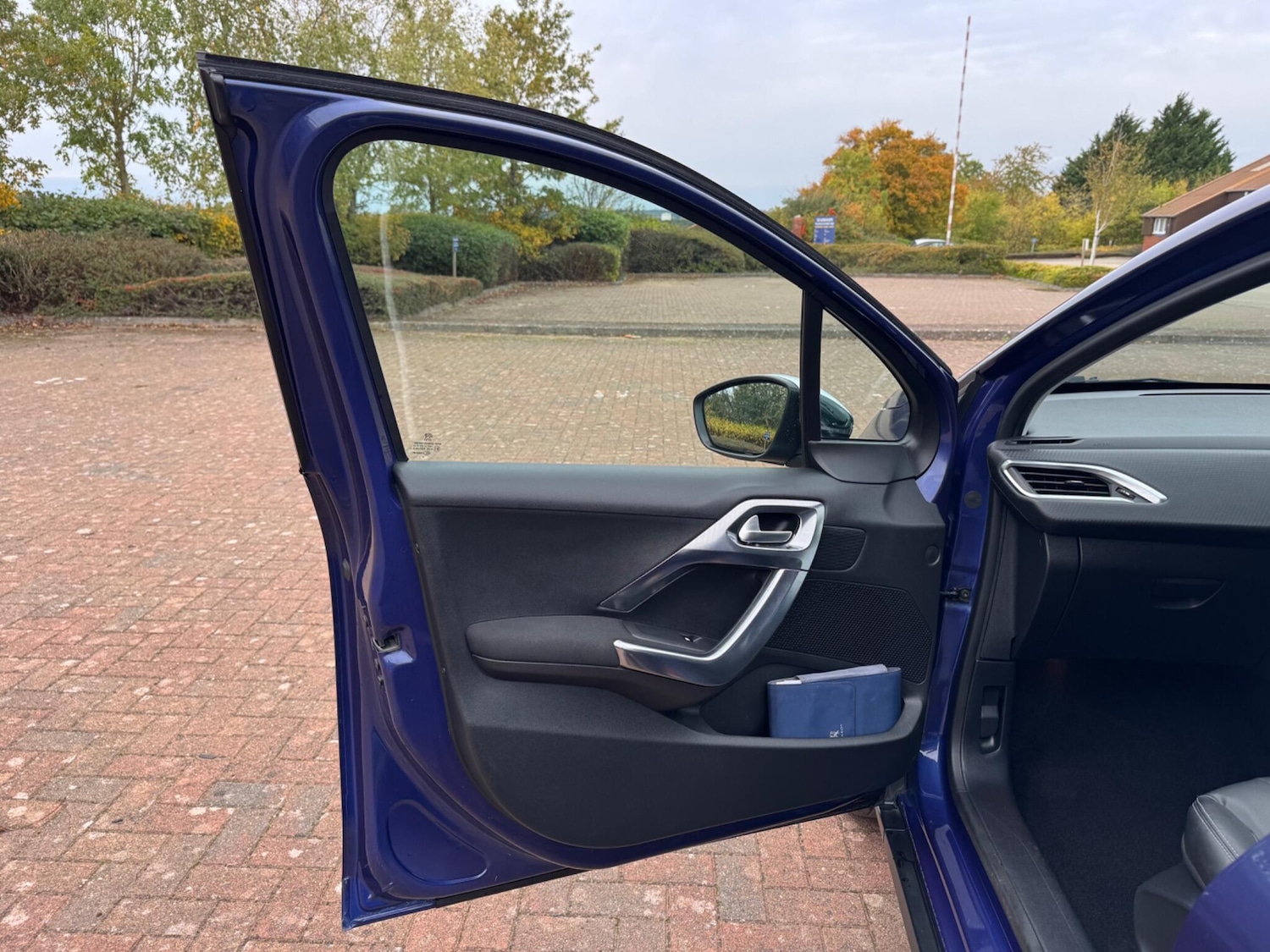 Used Peugeot 2008 2014 for sale - 76995141: Photo 64