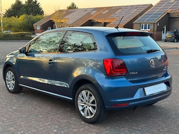 Used Volkswagen Polo 2014 for sale - 79622207: Photo