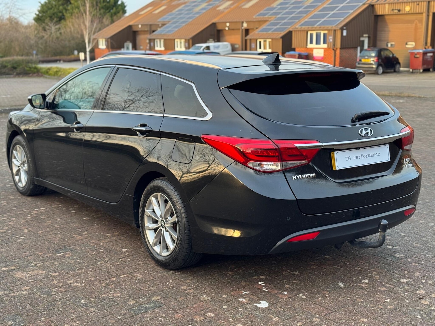 Used Hyundai i40 2016 for sale - 77320901: Photo 2