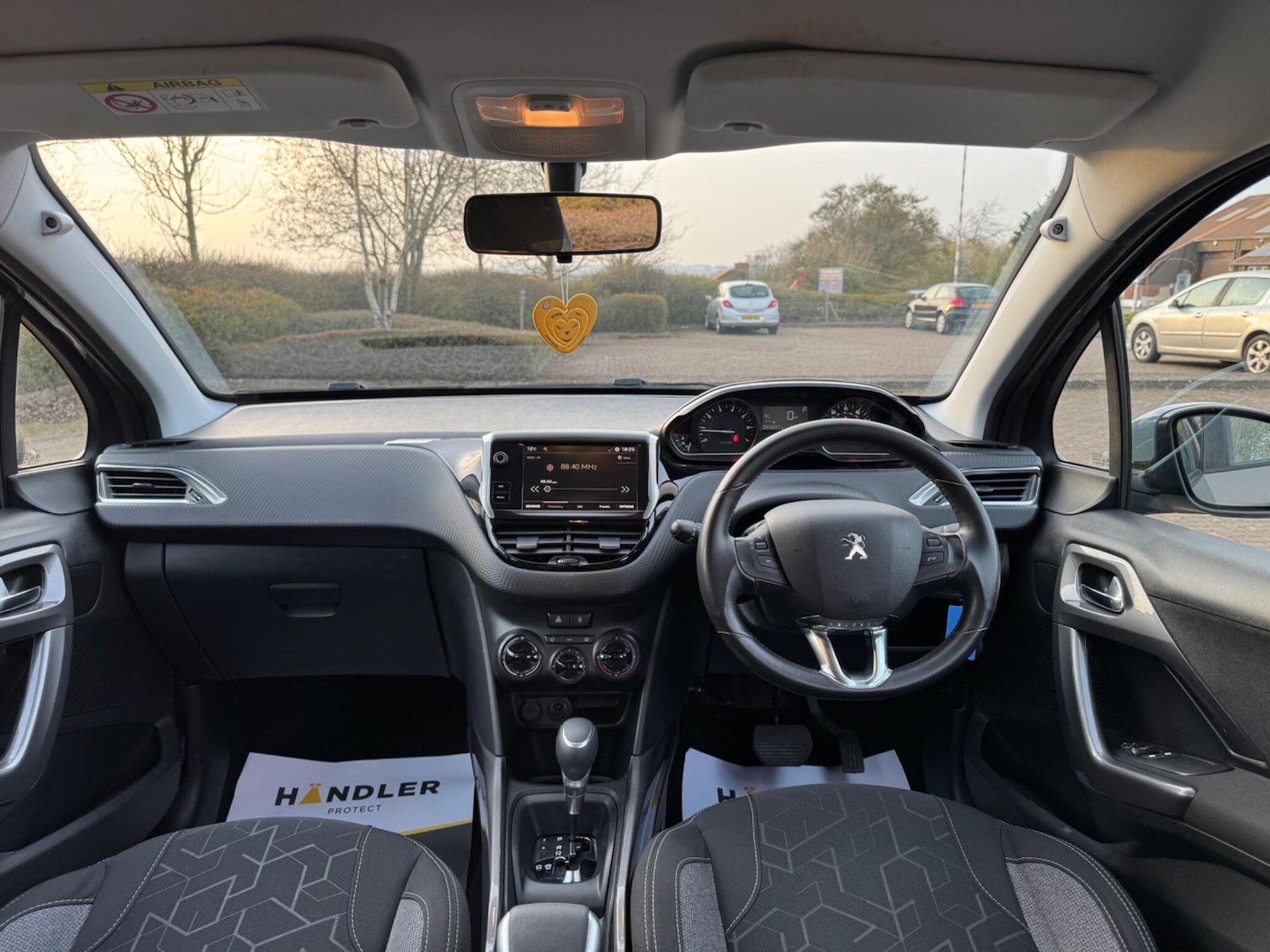 Used Peugeot 2008 2017 for sale - 77982555: Photo 19