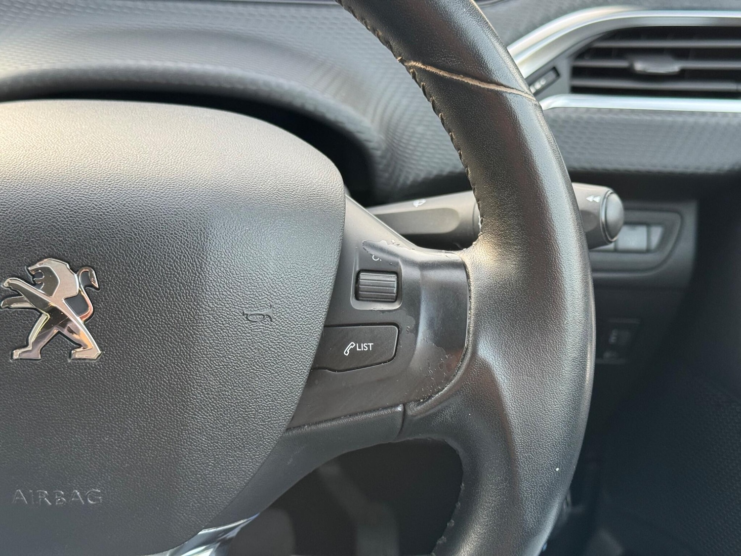 Used Peugeot 2008 2017 for sale - 77982555: Photo 30