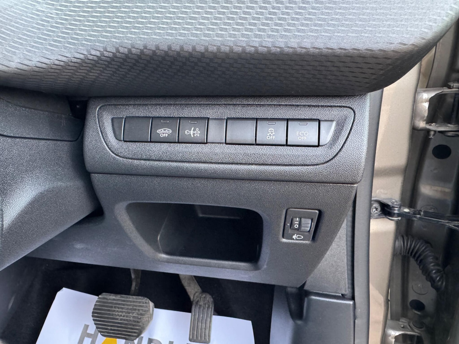 Used Peugeot 2008 2017 for sale - 77982555: Photo 33