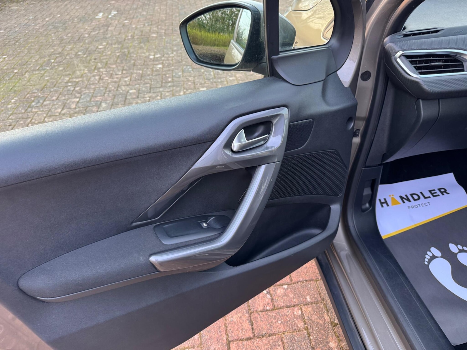 Used Peugeot 2008 2017 for sale - 77982555: Photo 34