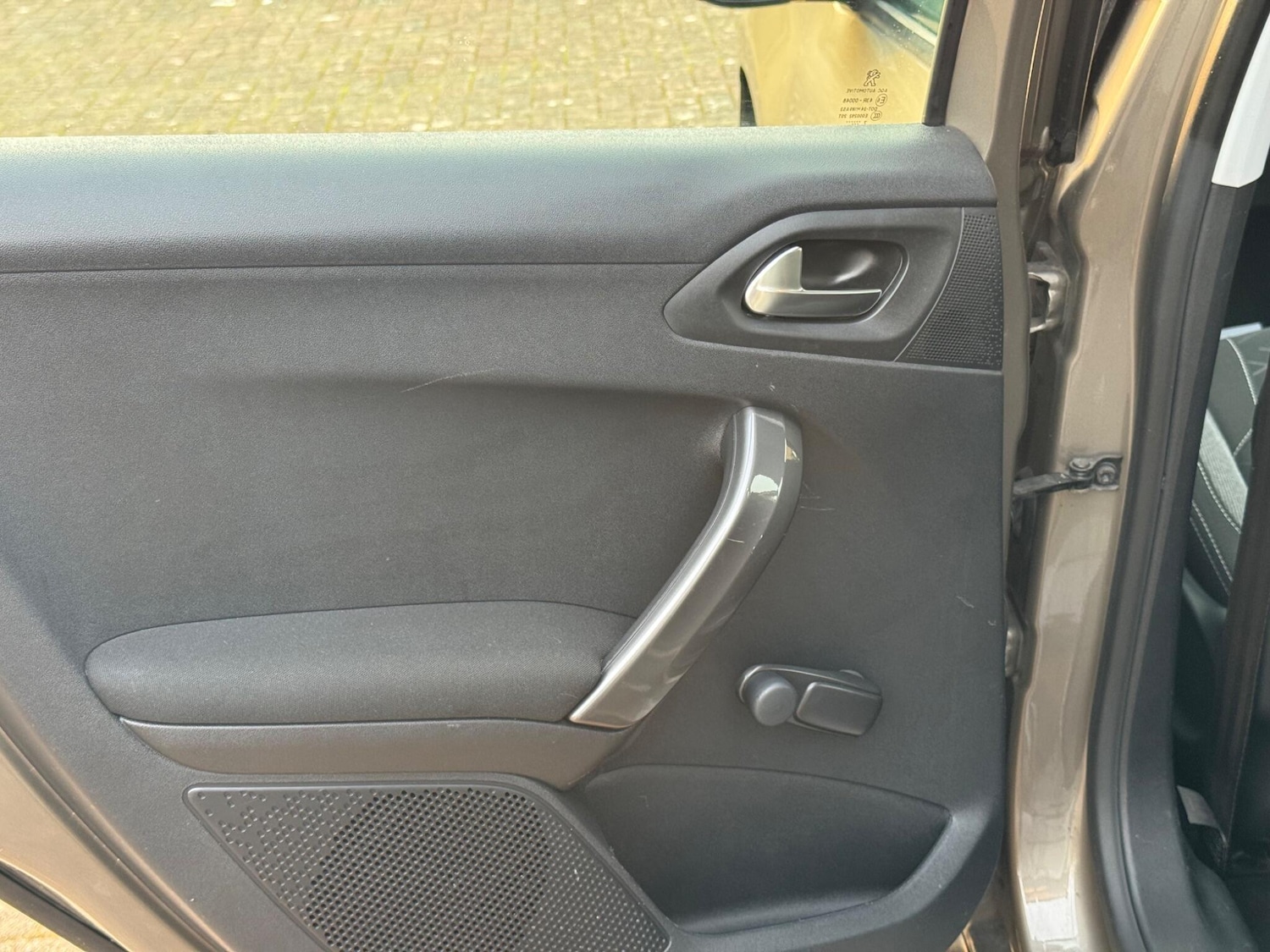 Used Peugeot 2008 2017 for sale - 77982555: Photo 36