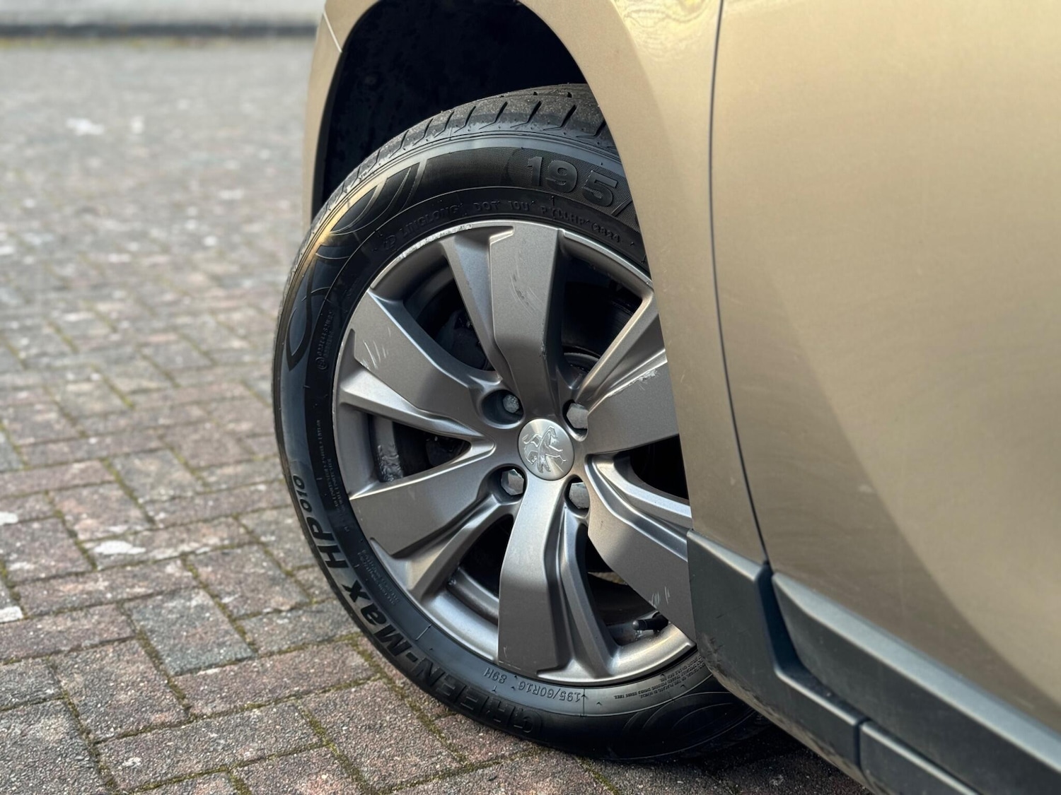 Used Peugeot 2008 2017 for sale - 77982555: Photo 42