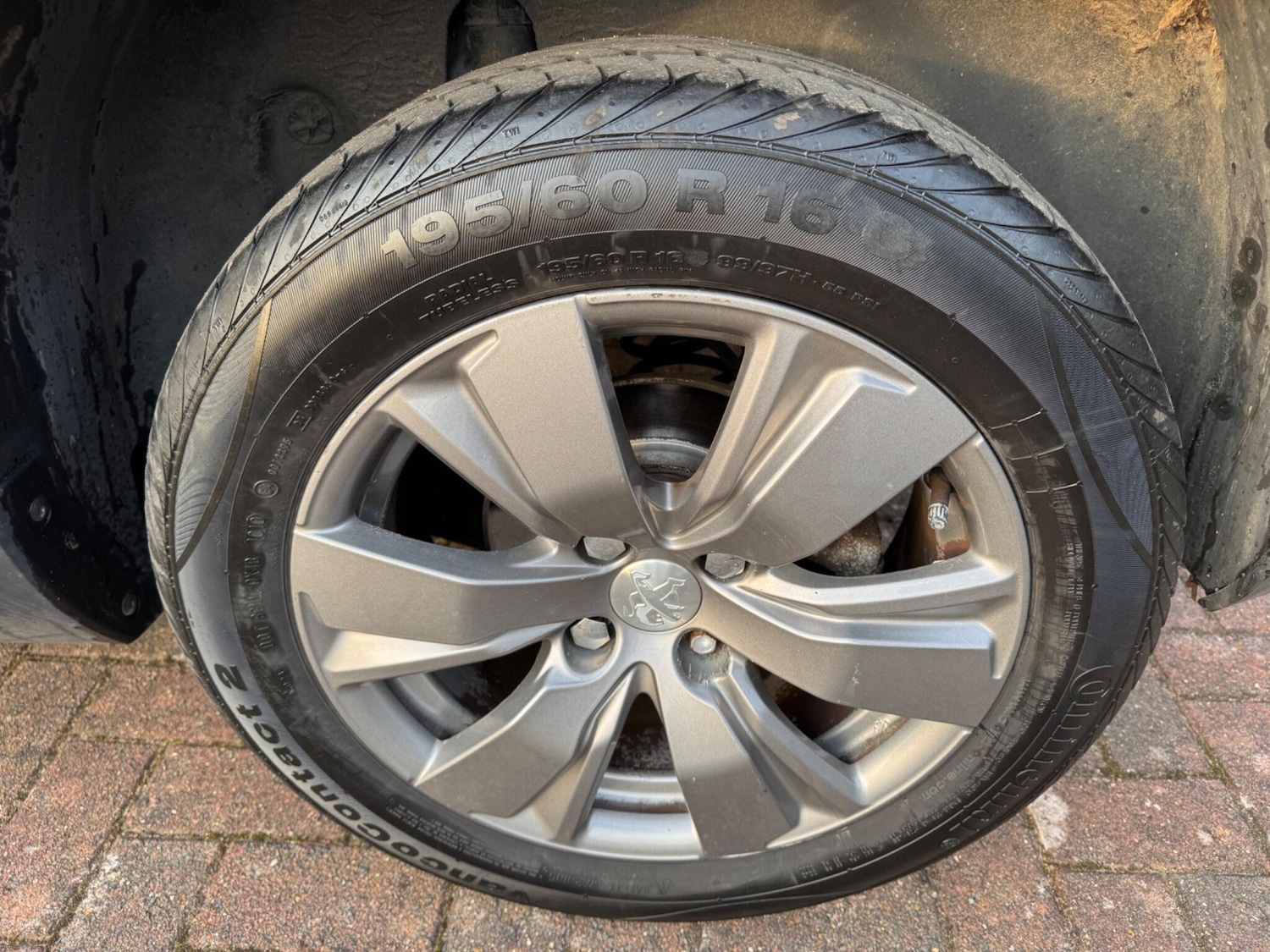 Used Peugeot 2008 2017 for sale - 77982555: Photo 44