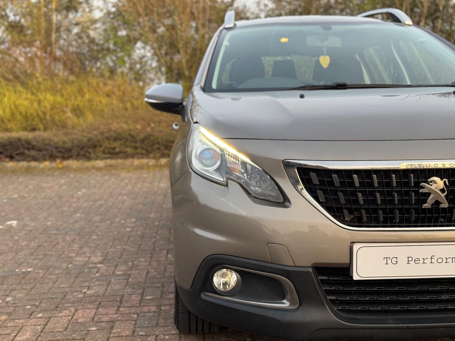 Used Peugeot 2008 2017 for sale - 77982555: Photo 8