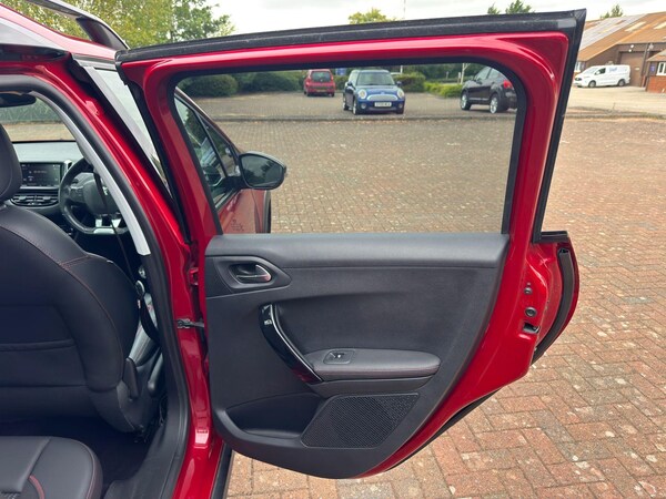 Used Peugeot 2008 2016 for sale - 75166007: Photo 41