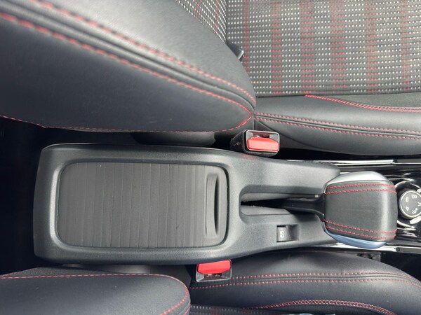 Used Peugeot 2008 2016 for sale - 75166007: Photo 8