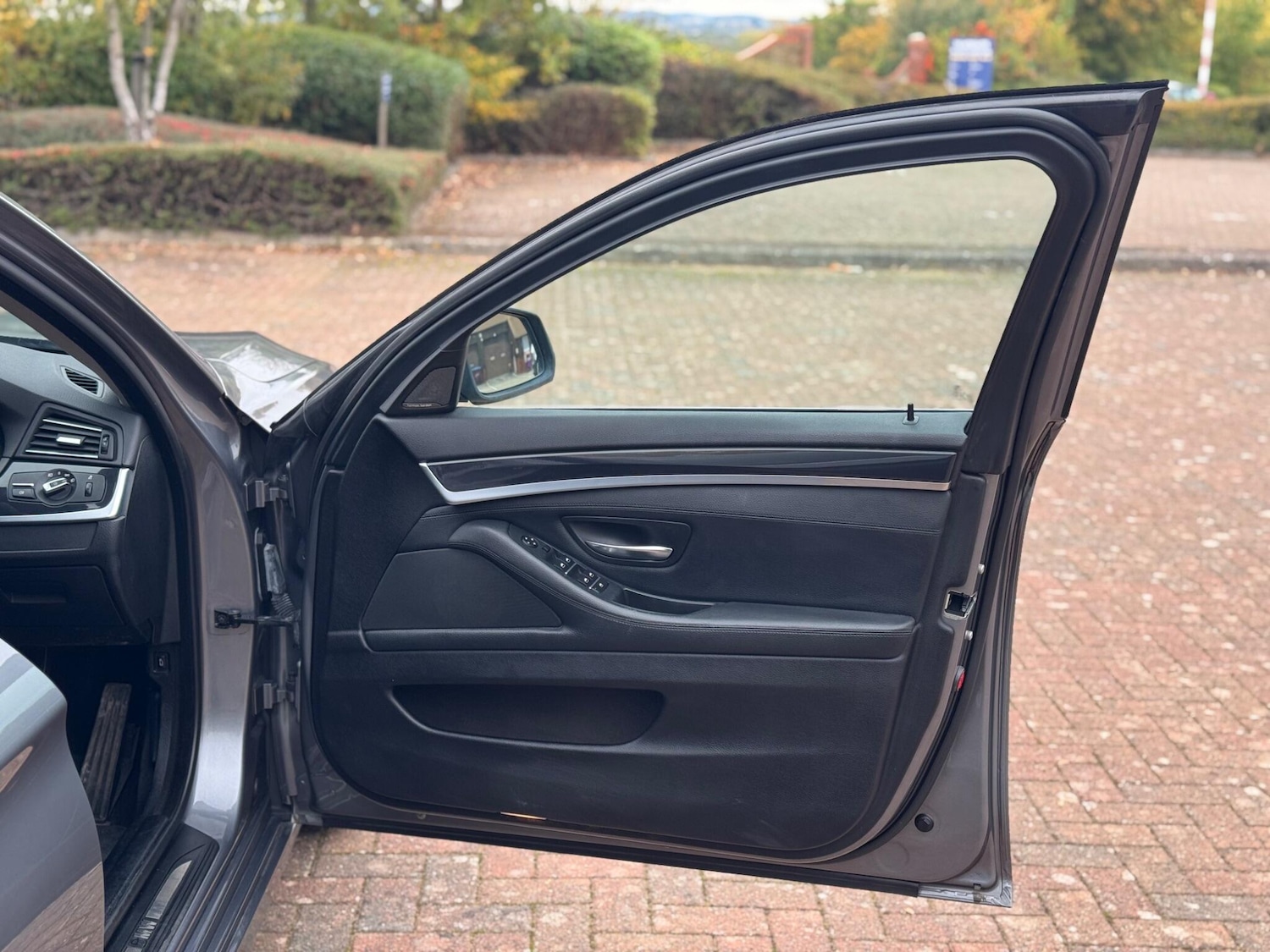 Used BMW 5 Series 2013 for sale - 76239773: Photo 33