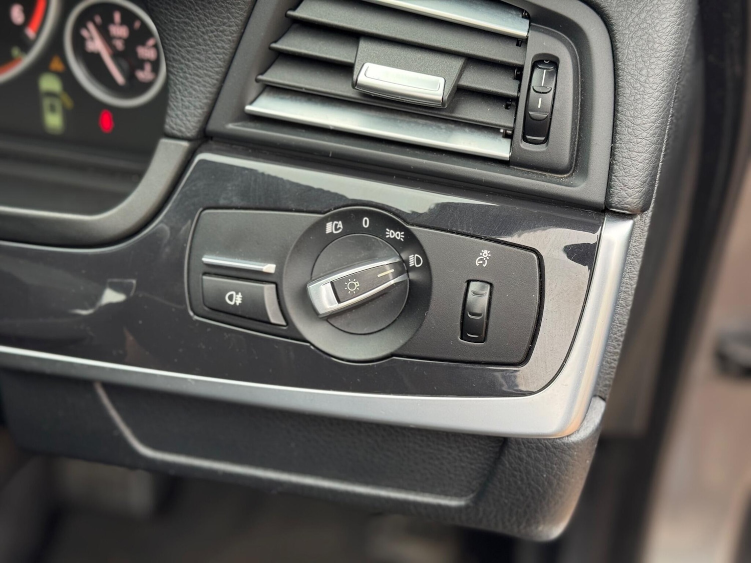 Used BMW 5 Series 2013 for sale - 76239773: Photo 36