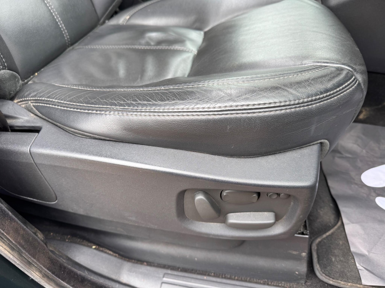 Used Land Rover Discovery 4 for sale - 77753386: Photo 25