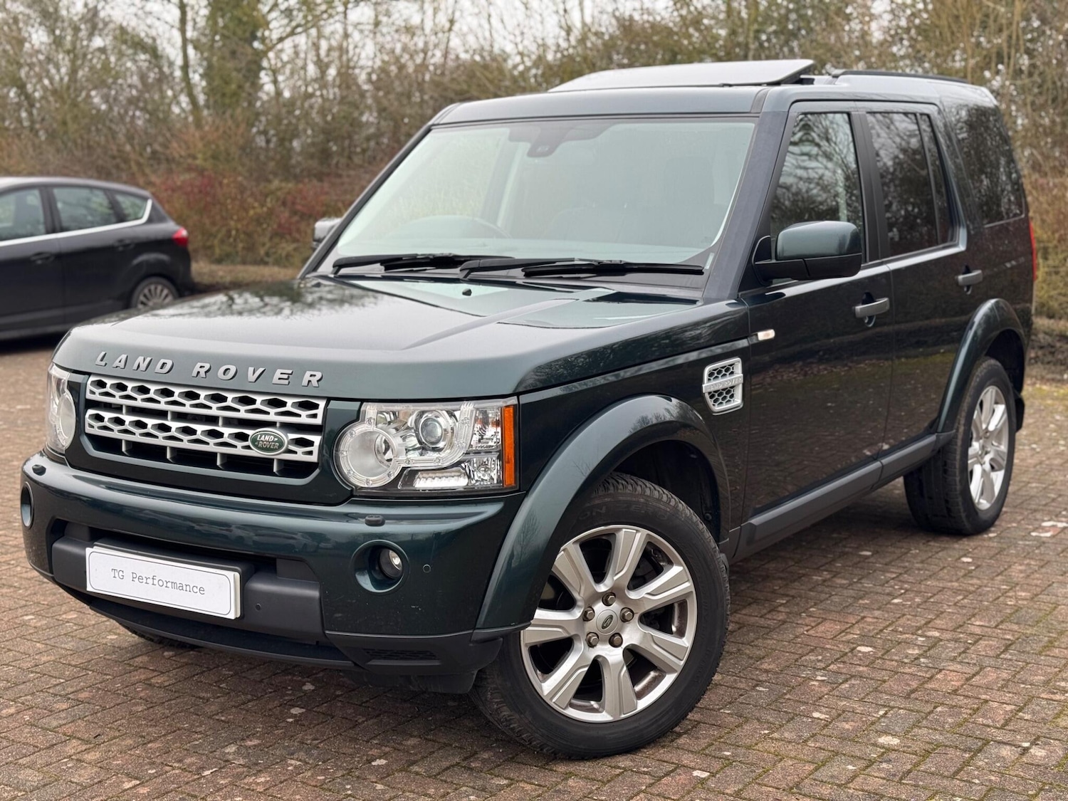 Used Land Rover Discovery 4 for sale - 77753386: Photo 3
