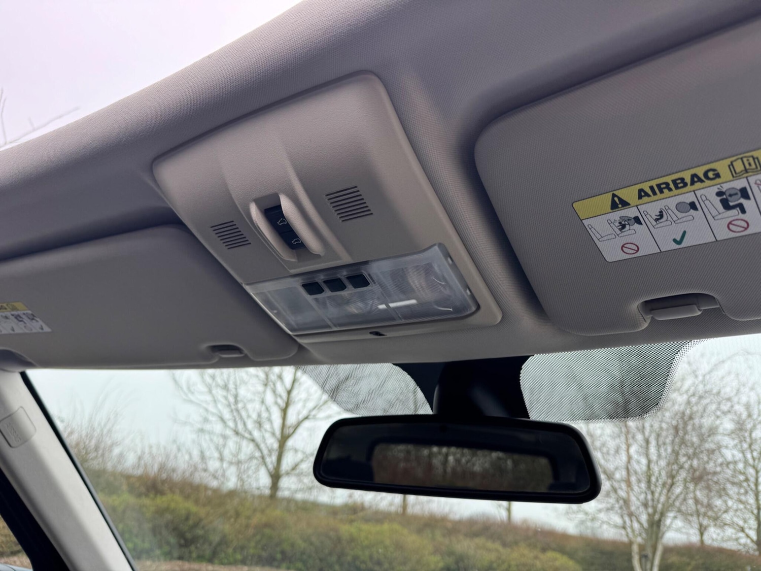 Used Land Rover Discovery 4 for sale - 77753386: Photo 65