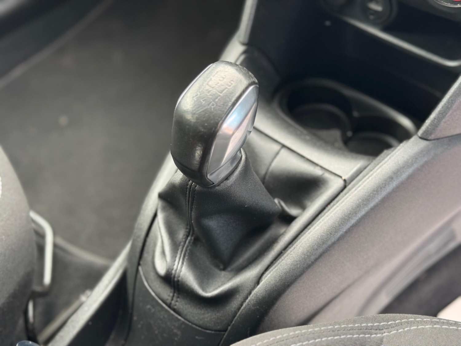 Used Peugeot 208 2018 for sale - 77853704: Photo 18