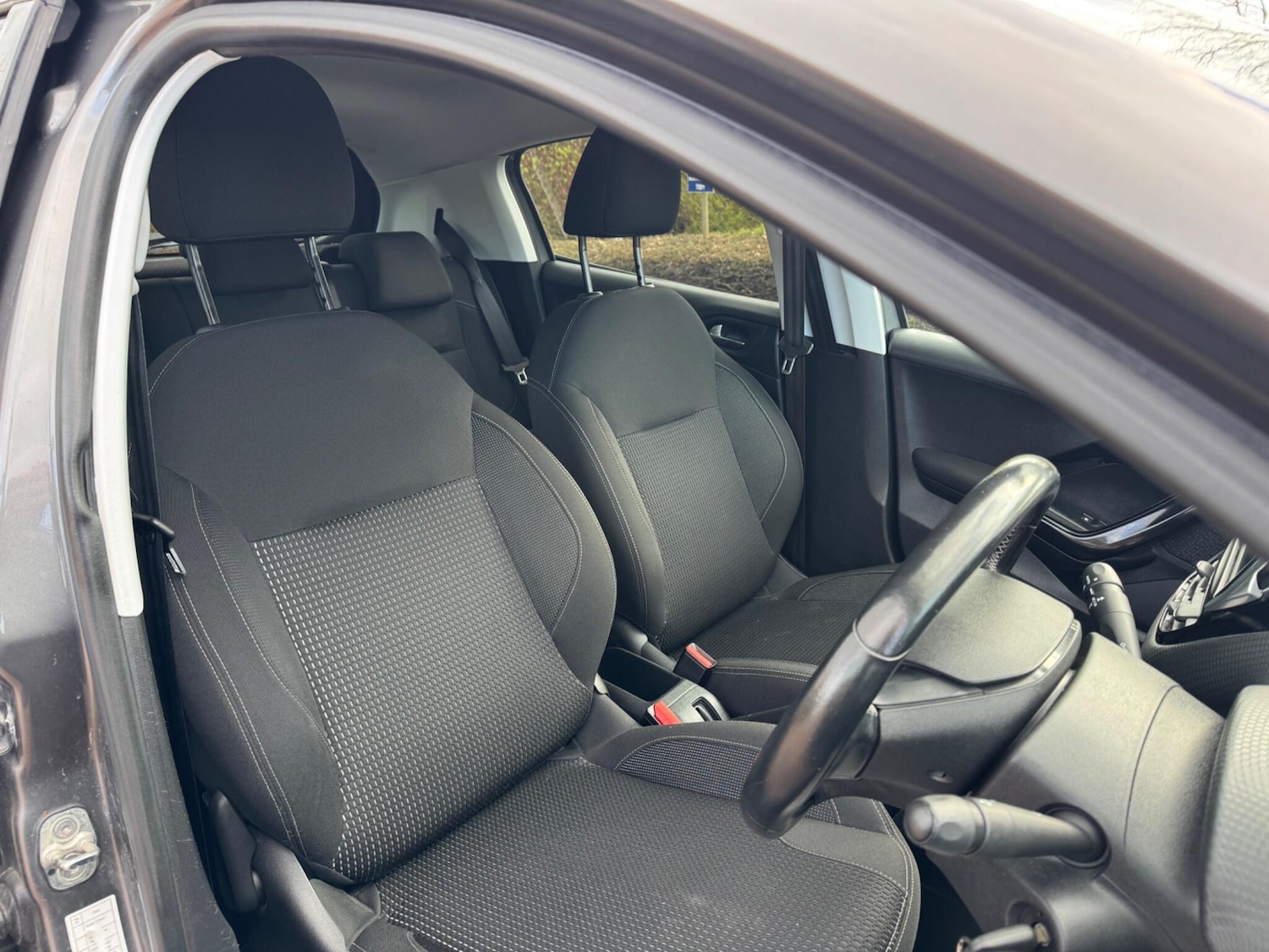 Used Peugeot 208 2018 for sale - 77853704: Photo 20