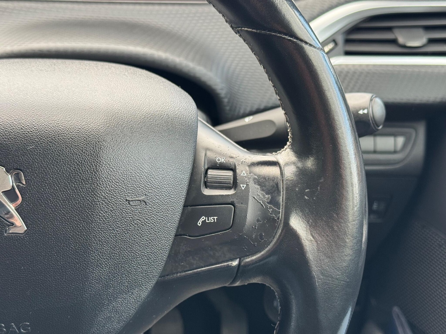 Used Peugeot 208 2018 for sale - 77853704: Photo 27