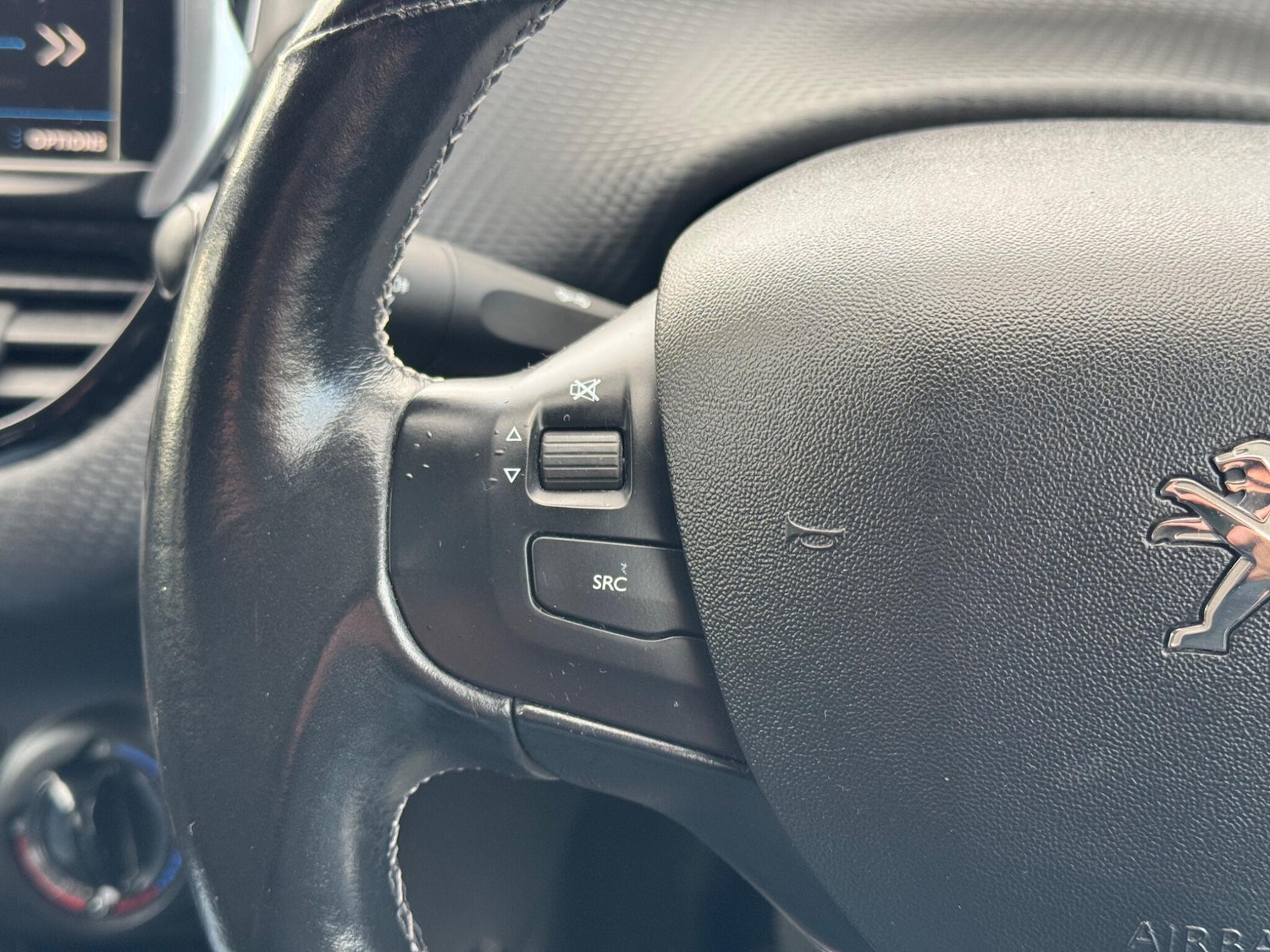 Used Peugeot 208 2018 for sale - 77853704: Photo 28