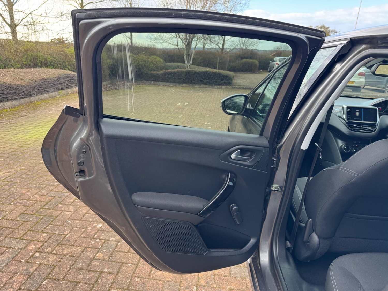 Used Peugeot 208 2018 for sale - 77853704: Photo 36