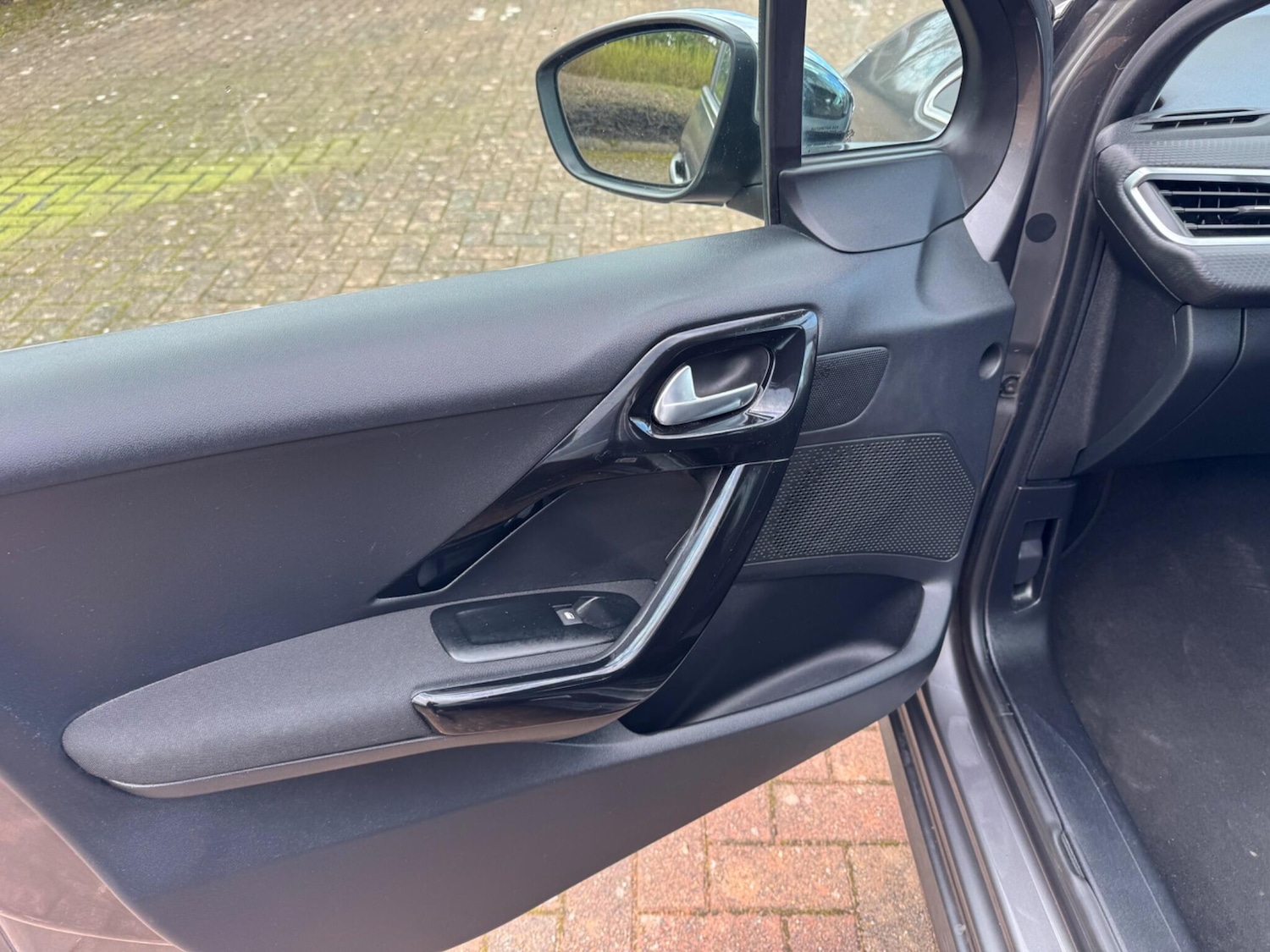 Used Peugeot 208 2018 for sale - 77853704: Photo 38