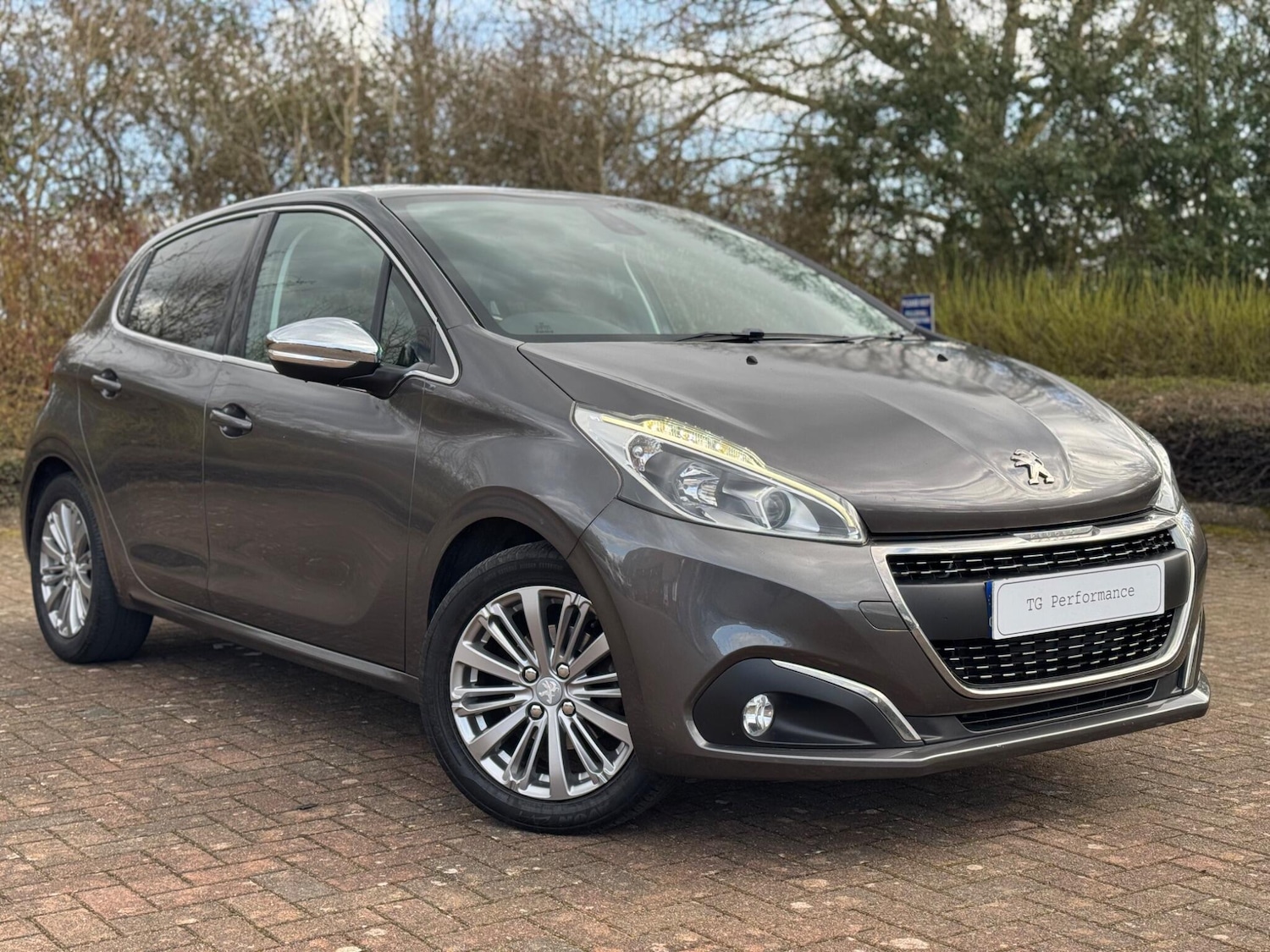 Used Peugeot 208 2018 for sale - 77853704: Photo 5