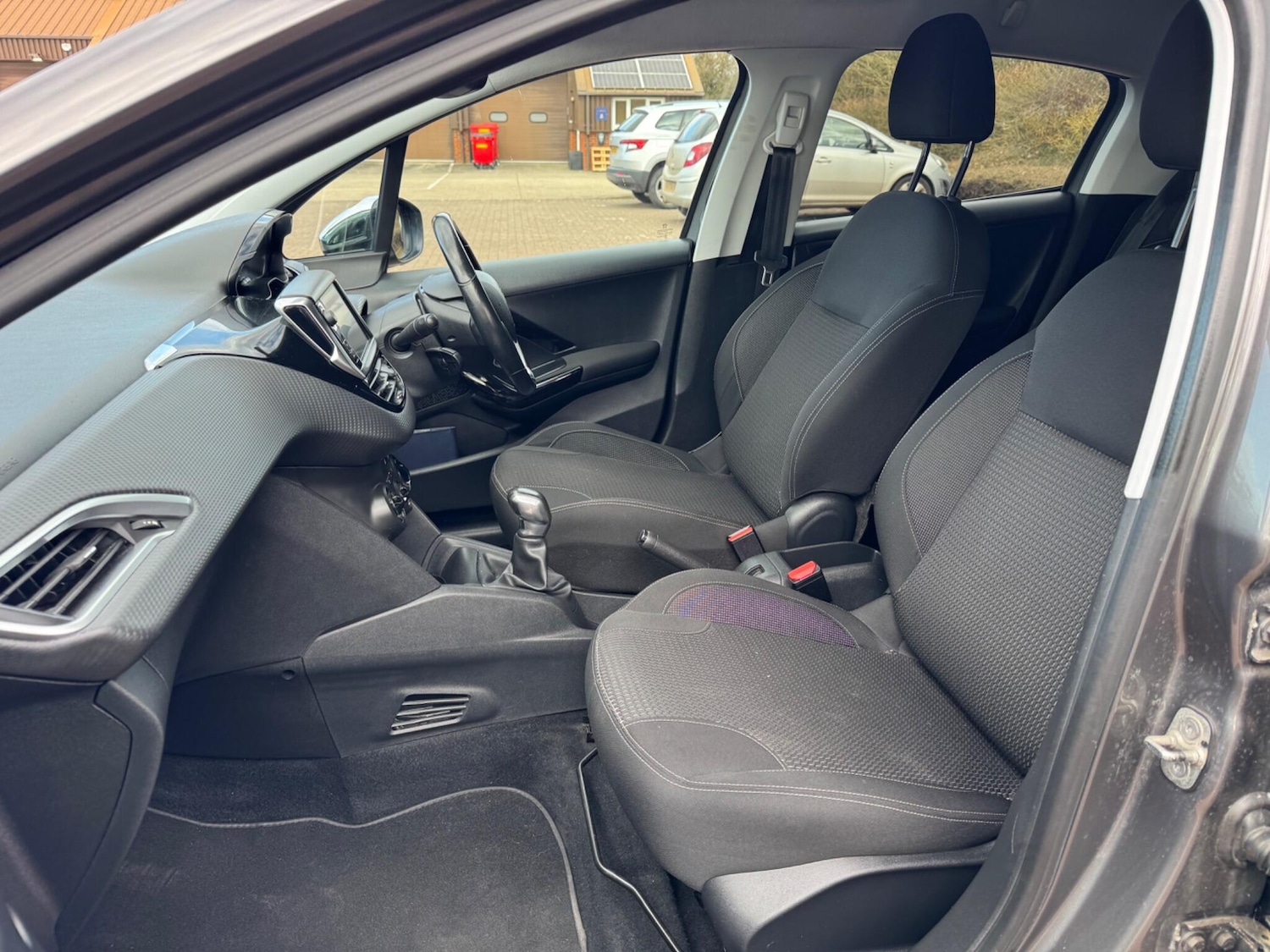 Used Peugeot 208 2018 for sale - 77853704: Photo 52