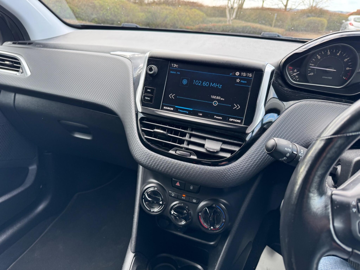 Used Peugeot 208 2018 for sale - 77853704: Photo 61