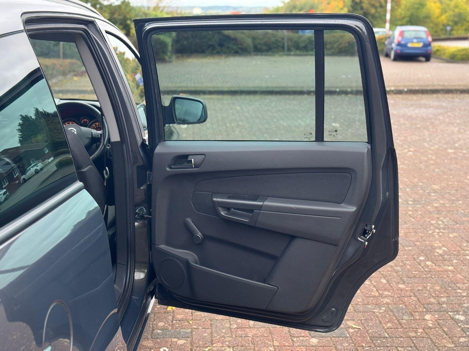 Used Vauxhall Zafira 2014 for sale - 76174811: Photo 31