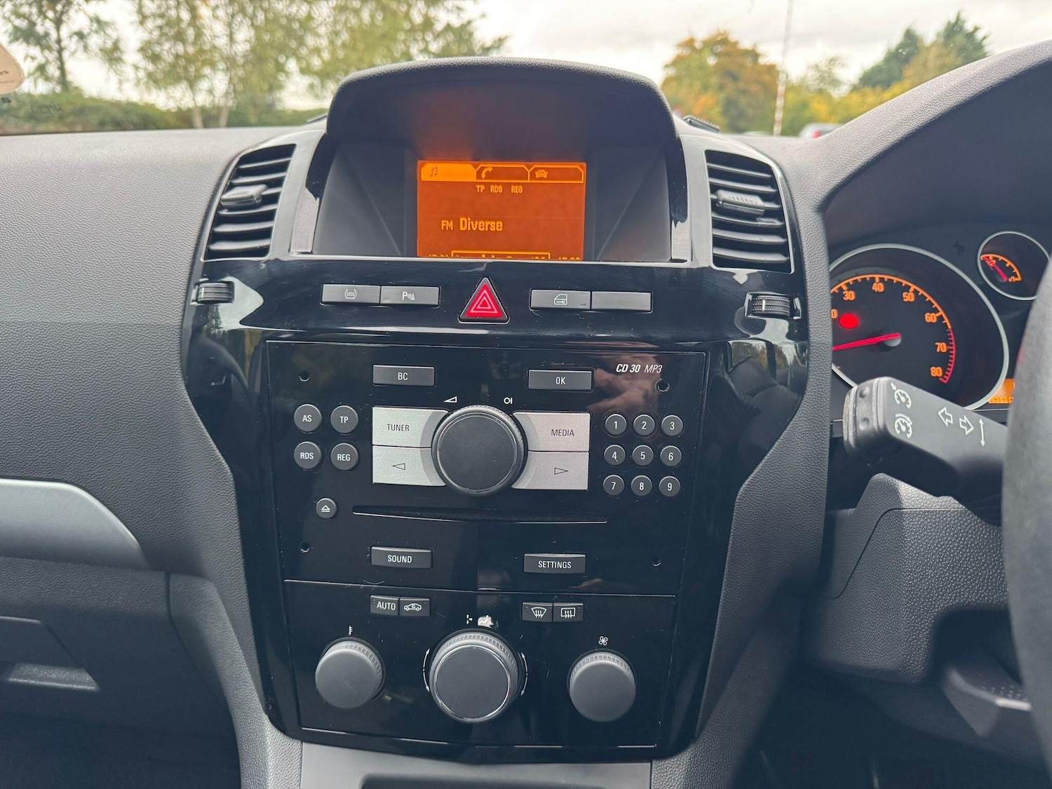 Used Vauxhall Zafira 2014 for sale - 76174811: Photo 41